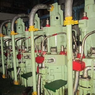 main auxiliary engines and spares, plate heat exchangers, fresh water generators, air compressor, hydraulic motor and pumps, fresh water generators alang, air compressor alang,